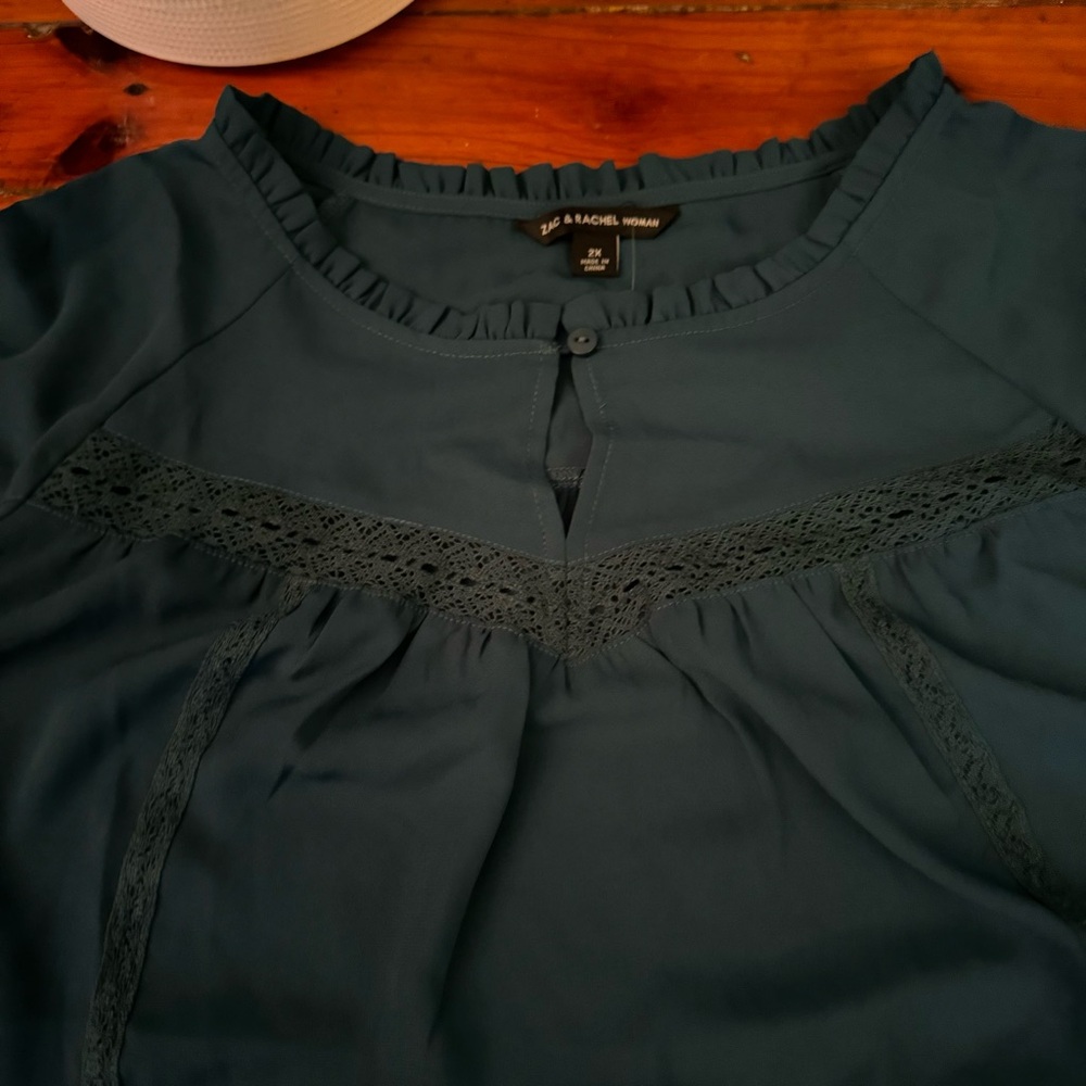 Zac & Rachel Dark Teal Peasant Lace Details Long Bell Sleeve Top Size 2X NWT - Picture 7 of 13